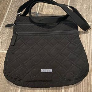 Vera Bradley cross body purse. Very gently used.